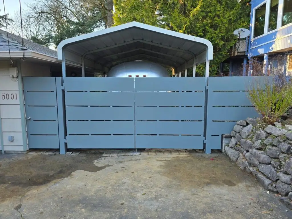 Privacy gate replacement with a new sheet metal gate with special grey powder coating paint AFTER